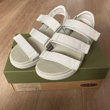 KEEN 여성용 샌들