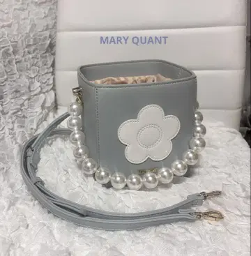 MARY QUANT 펄 백