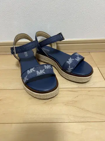 MICHAEL KORS 마이클코어스 샌들