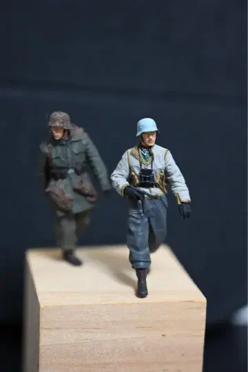 1/35 독일군 피규어 2개 완성품