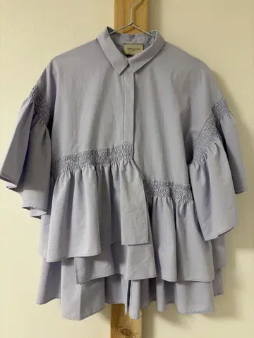 UNITED ARROWS 블루 반팔 페플럼