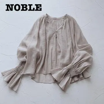 컨디션 최상 NOBLE 2024ss 포기 시어 볼륨 블라우스 노블