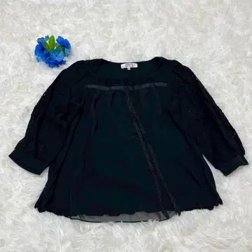 MINIMUM 블라우스 레이스 절개 블랙 비침 걸리시 클래시컬