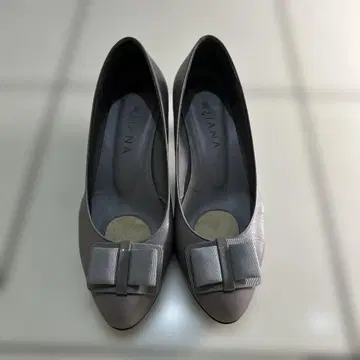 다이애나 펌프스