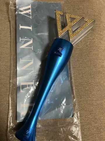 WINNER 초기 응원봉 민호