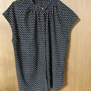 untitled 블랙 앤 화이트 패턴 반팔 셔츠 새상품급