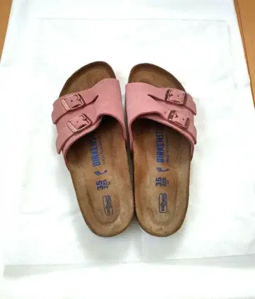 새상품급 레어 BIRKENSTOCK 퍼 듀츠 35 22.5cm