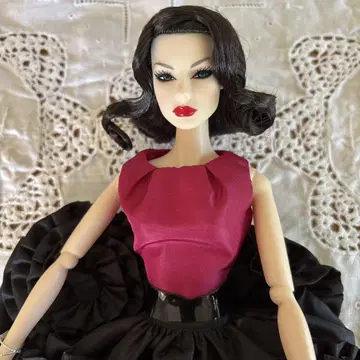 2009FESTIVE DECADENCE AGNES VON WEISS