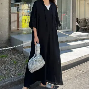 차오패닉 티피 블랙 얇은 소재 맥시 원피스