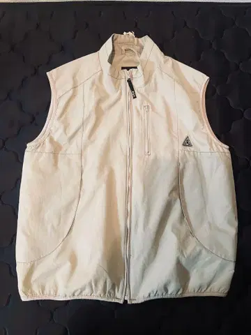 HUF (하프) PEAK CONTRAST VEST 베이지