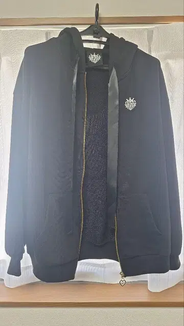 앰프택컬러즈 앰프택 집업 후드티
