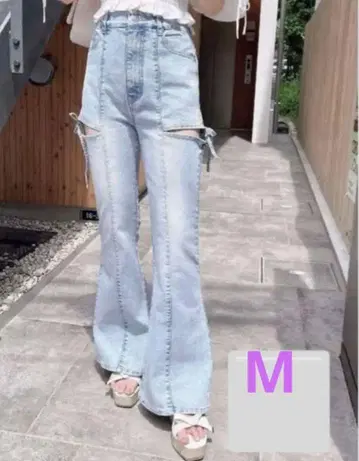 INGNI 사이드 리본 컷 아웃 플레어 데님 팬츠 라이트 블루