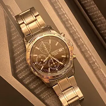 SEIKO 크로노그래프 블랙 다이얼 7T92-0DW0