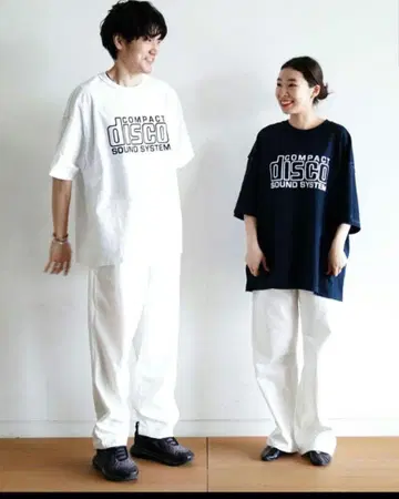 ISNESS MUSIC 티셔츠