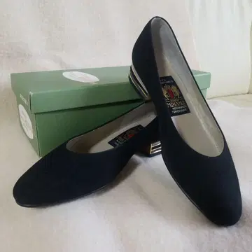 MIHAMA 블랙 플랫슈즈 23cm