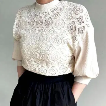 clane COMPACT VINTAGE LACE TOPS