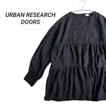 URBAN RESEARCH DOORS 티어드 블라우스 블랙 one 사이즈