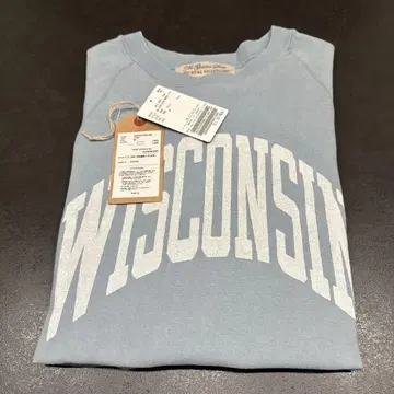 REMI RELIEF/레미 릴리프 WISCONSIN RAGLAN TEE