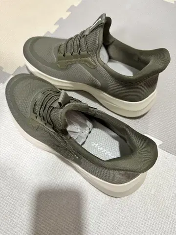 메쉬 스니커즈 올리브 size42 26.0cm