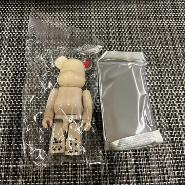 BE@RBRICK SERIES 38 JELLYBEAN 타피오카 베어브릭