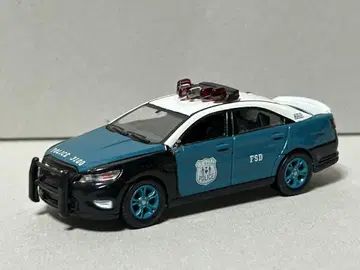 그린라이트 1/64 포드 토러스 경찰차 미니카