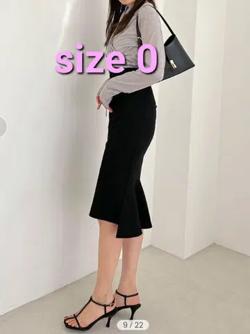 스나이델 벨티드 미들 렝스 타이트 스커트