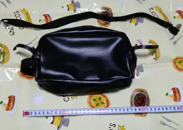 미사용 일본제 인공 가죽 아노님 크래프츠맨 디자인 숄더백