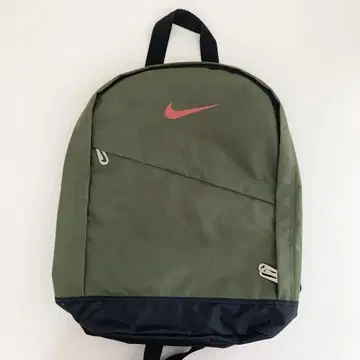 NIKE 나이키 백팩 올리브 그린 레트로 빨간색 로고