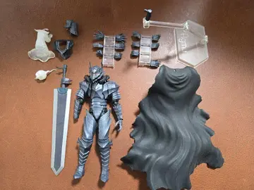 figma 갓츠 광전사의 갑주 ver. 베르세르크