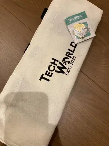 TECH WORLD 테크월드 토트백 + 핀 배지 2점 세트