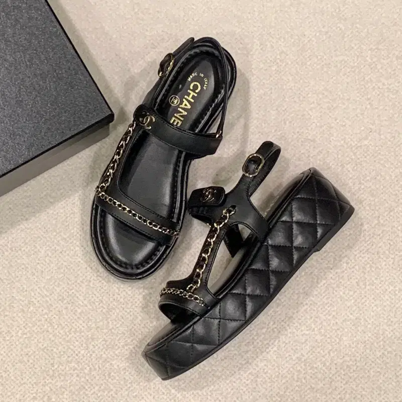 [CHANEL]★Crochet Velcro Sandals★Black 240 CHANEL Crochet Velcro Dad Sandals 39 Black 1682291