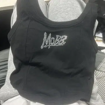 MoBB 블랙 탱크탑