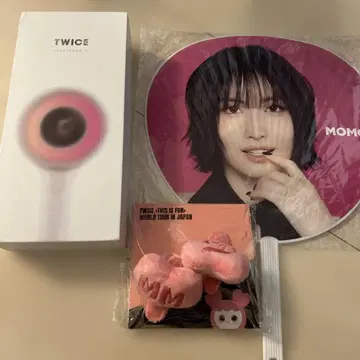 TWICE MOMO 부채 & 라이트 스틱 헤어핀 세트