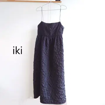 iki 통풍 자카드 캐미 원피스 블랙