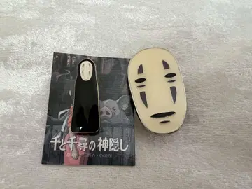 가오나시 핀 배지
