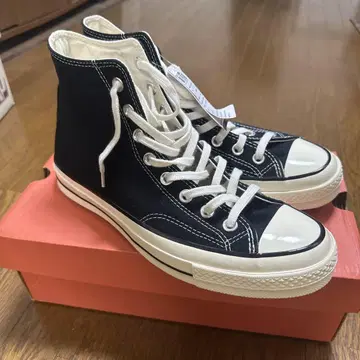 CONVERSE 척테일러 하이컷
