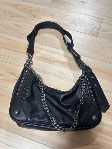 완판템 ZARA 자라 로커 크로스 바디백 블랙
