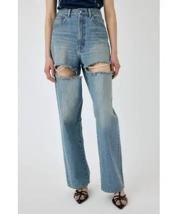 MOUSSY CUT OUT LOOSE STRAIGHT 이번 시즌