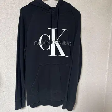 CALVIN KLEIN JEANS 후드 부착 후드티 블랙