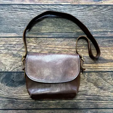 SLOW / leather shoulder bag