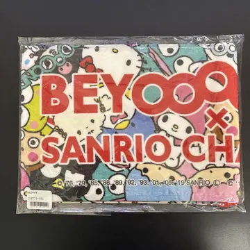BEYOOOOONDS 산리오 콜라보 머플러 타월