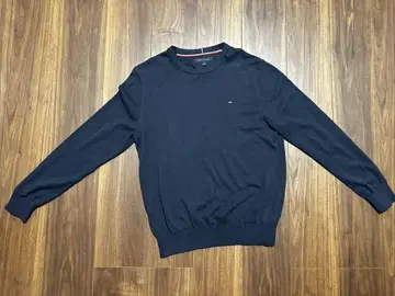 TOMMY HILFIGER 네이비 크루넥 니트