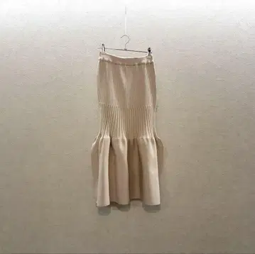 CFCL 46,200엔 24 S/S FLUTED MERMAID SKIRT