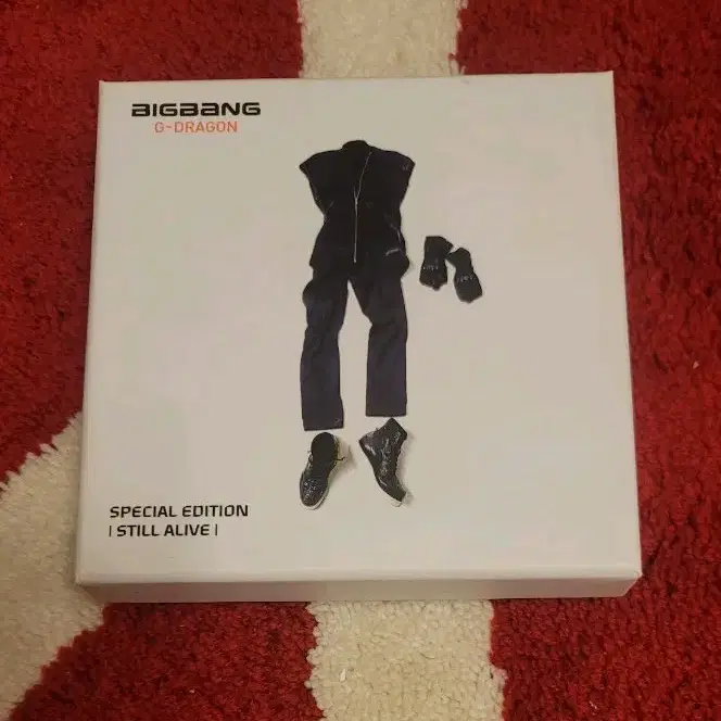 BIGBANG G-DRAGON STILL ALIVE アルバムCDカード付き BIGBANG CD ALIVE G-DRAGONカード付 - メルカリ