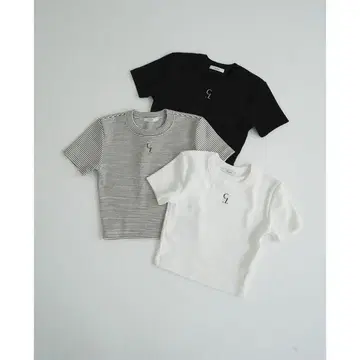 [미사용 새상품] clane LOGO CROPPED TIGHT TEE