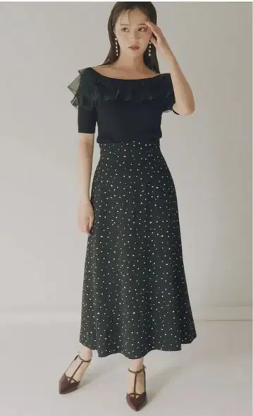 프로포션 2024SS 하트 도트 내로우 스커트