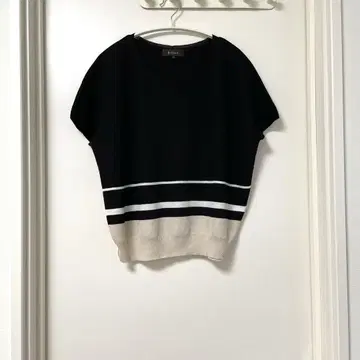 썸머 니트 V넥 블랙 깔끔 출퇴근 reflect