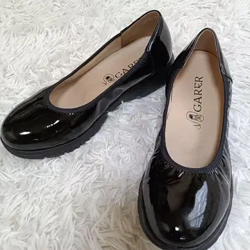 GARERO 블랙 에나멜 플랫슈즈 23.5cm