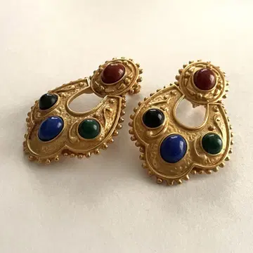 vintage gold earrings costume jewelry