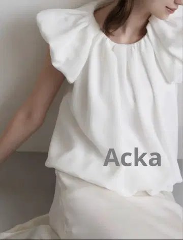 Acka 드레이프 볼륨 tops 새상품/정품